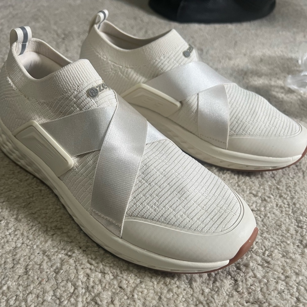 Zella Off-White Lifestyle Sneakers, Nordstrom, Ortholite. NWT